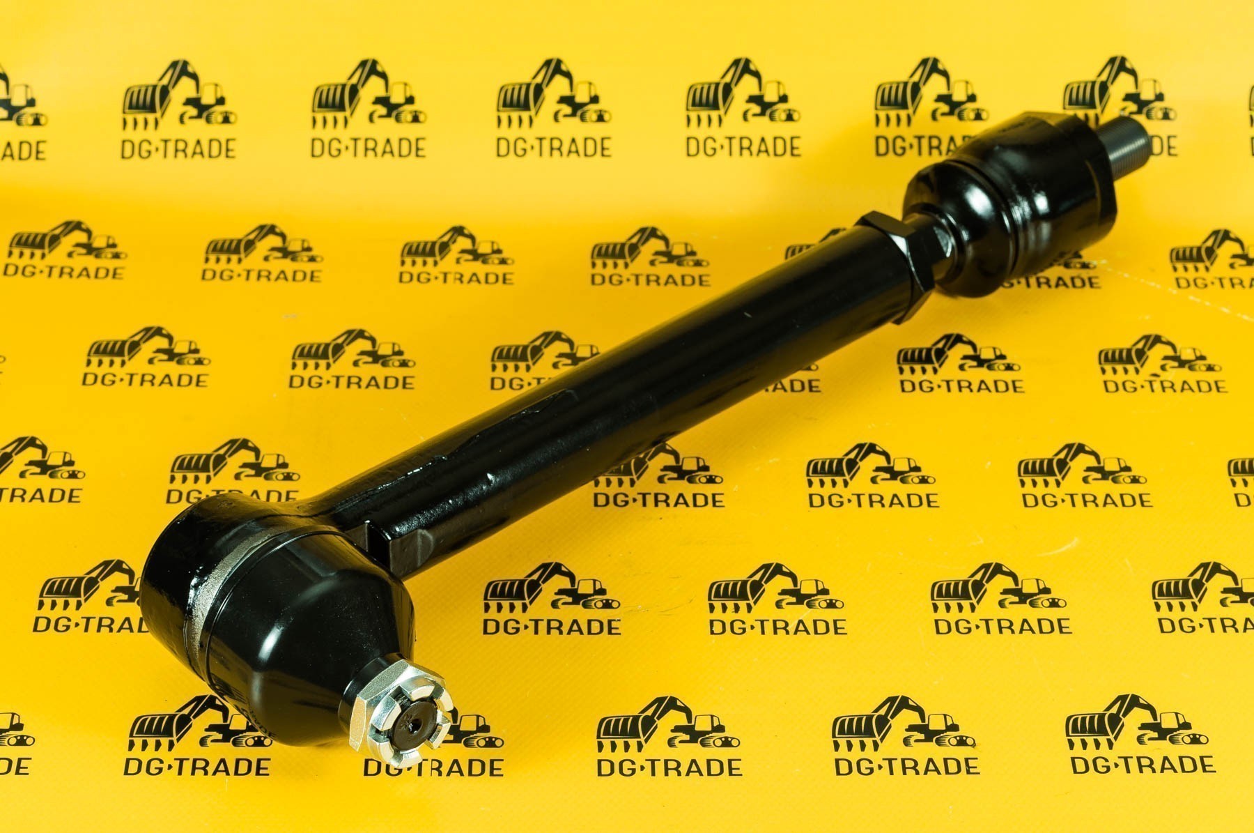 Тяга рулевая в сборе 3CX 126/02253