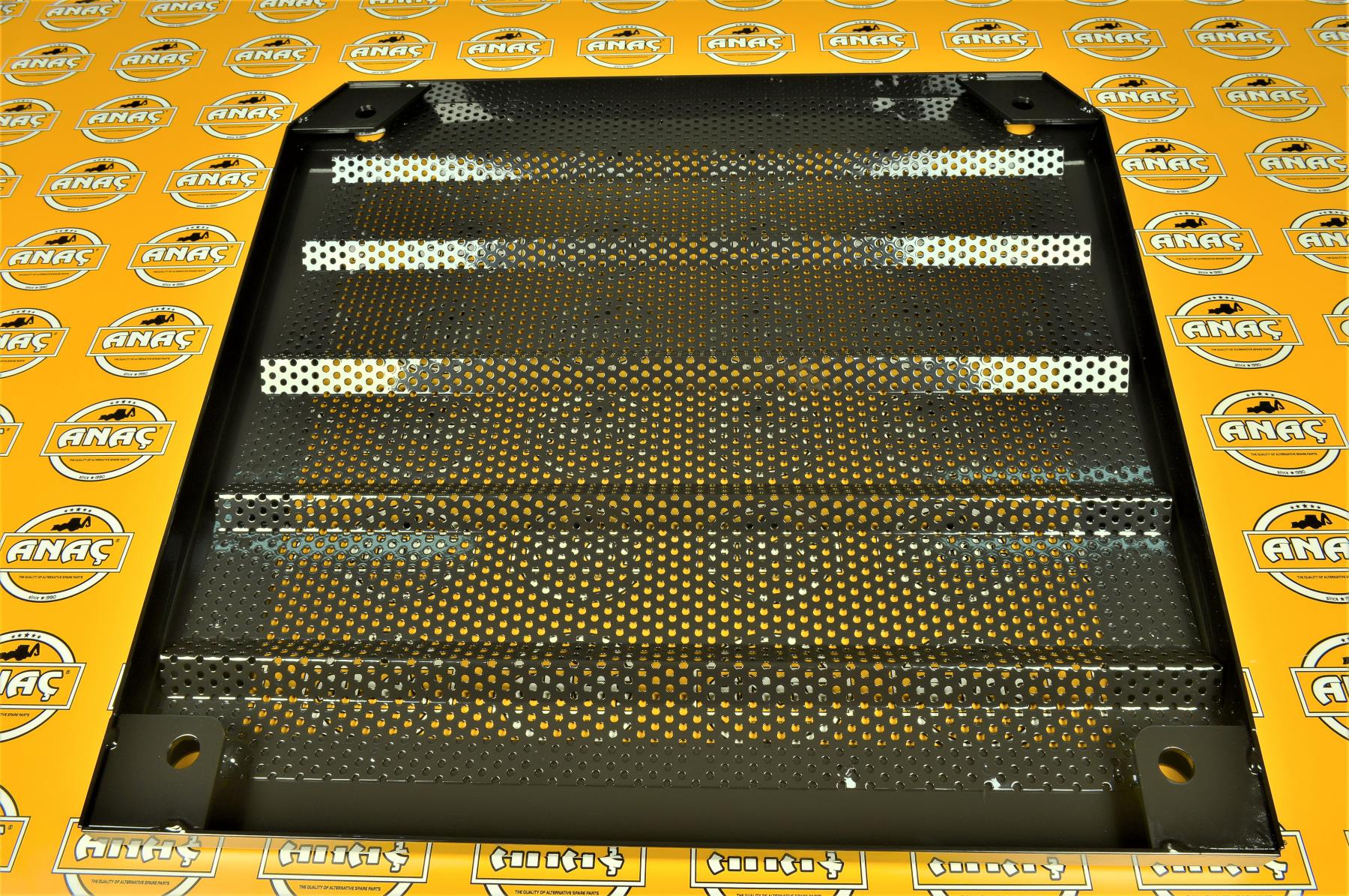 Решетка радиатора 3CX с/о 123/01424 / ANAC