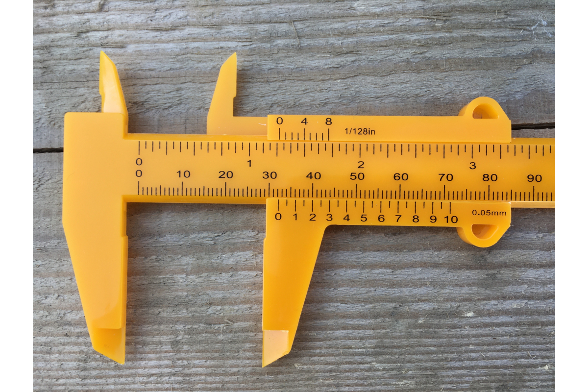 Штангенциркуль пластиковый / VOREL