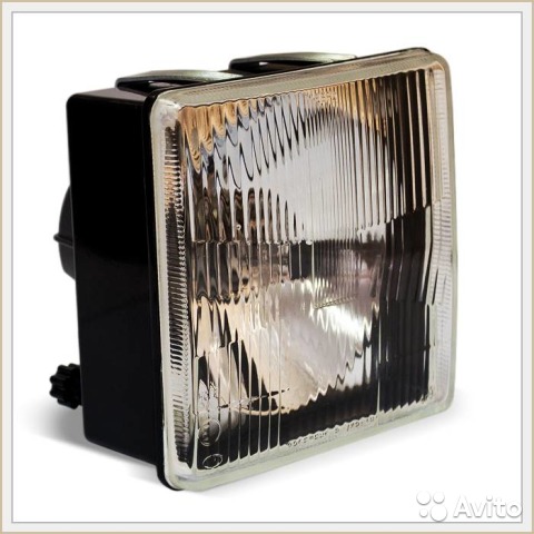Фара квадратная МТЗ / АВТОЭЛЕКТРИКА