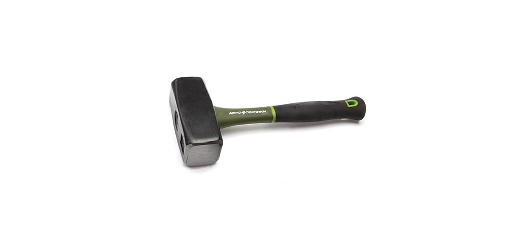 Кувалда 1,5 кг (фиберглассовая ручка) / ДЕЛО ТЕХНИКИ