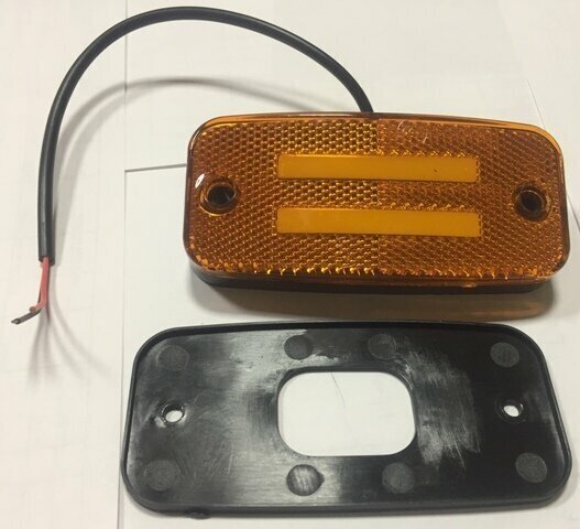 Фонарь габаритный одна полоски с проводом