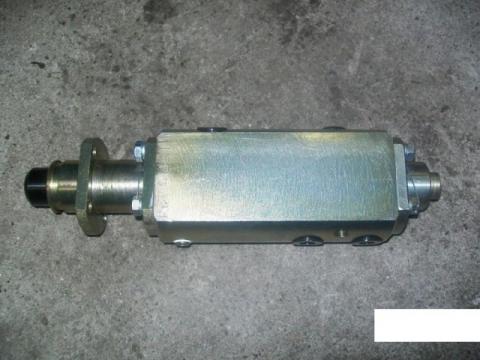 Кран тормозной АМКОДОР (УГА2-05.01.000-01)