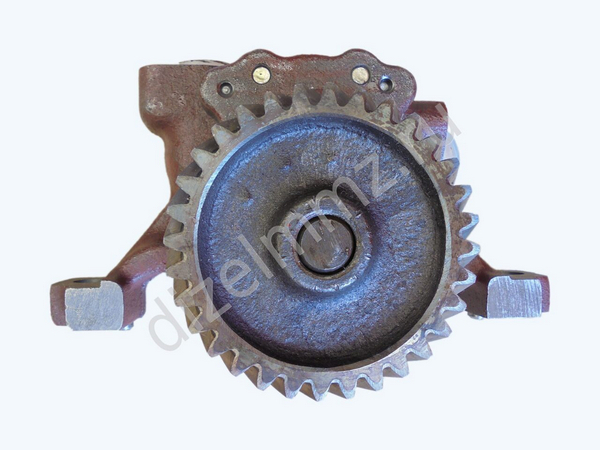 Насос масляный Д245 (32 зуб) / Китай