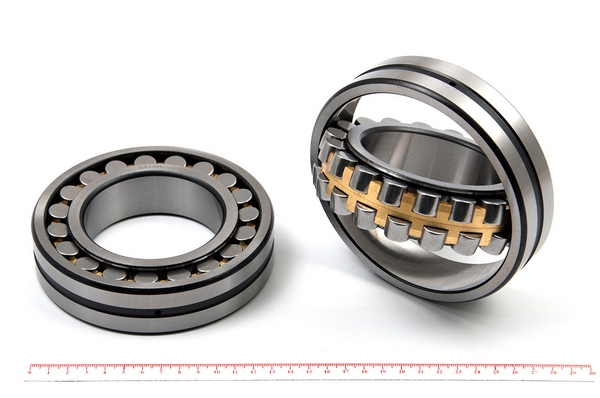 Подшипник 22216