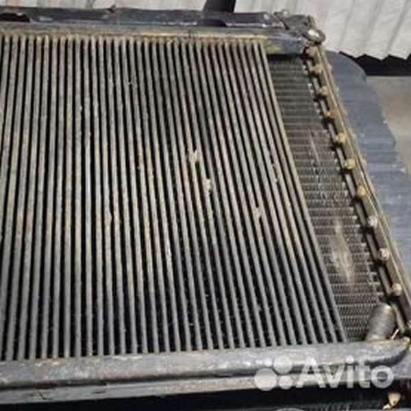 Радиатор масляный ДТ75 б/у