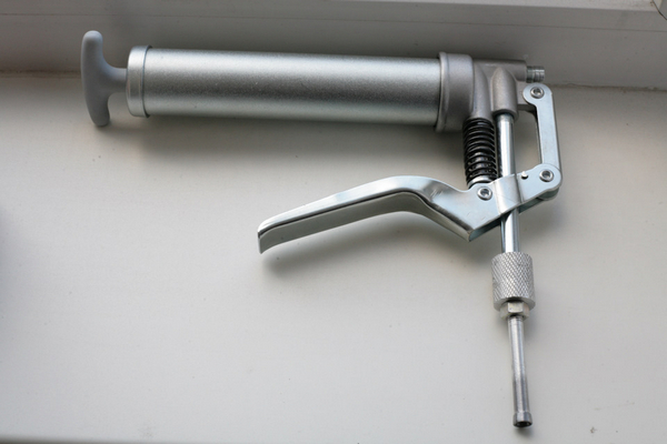 Переходник на шприц для смазки крестовин