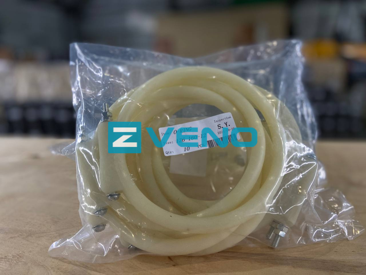 С-кольцо с болтом 136-160