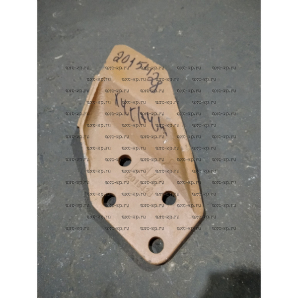 Бокорез HITACHI правый (EX100-4CL) 2015428 / AILI