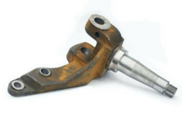 Кулак поворотный (правый) ДЗ-122А.03.03.010-01