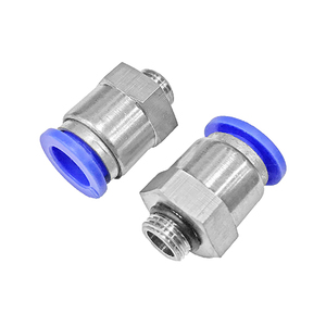 Фитинг резьбовой Ф10 1/2 наружная резьба / CAMOZZI