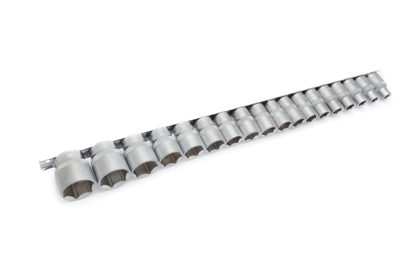 Набор головок 18пр 8-32мм / ДЕЛО ТЕХНИКИ