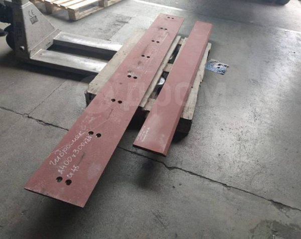 Нож ковша HIDROMEK-102 (2400-300-20) / СТ.45